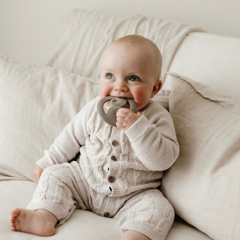 BO&KO Koru Teether Olive